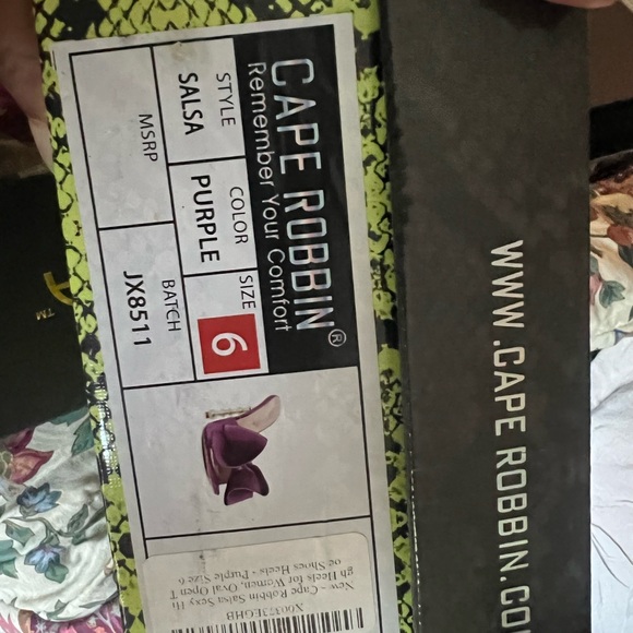 Cape Robbin Bow Heels Sz 6 - Picture 3 of 6